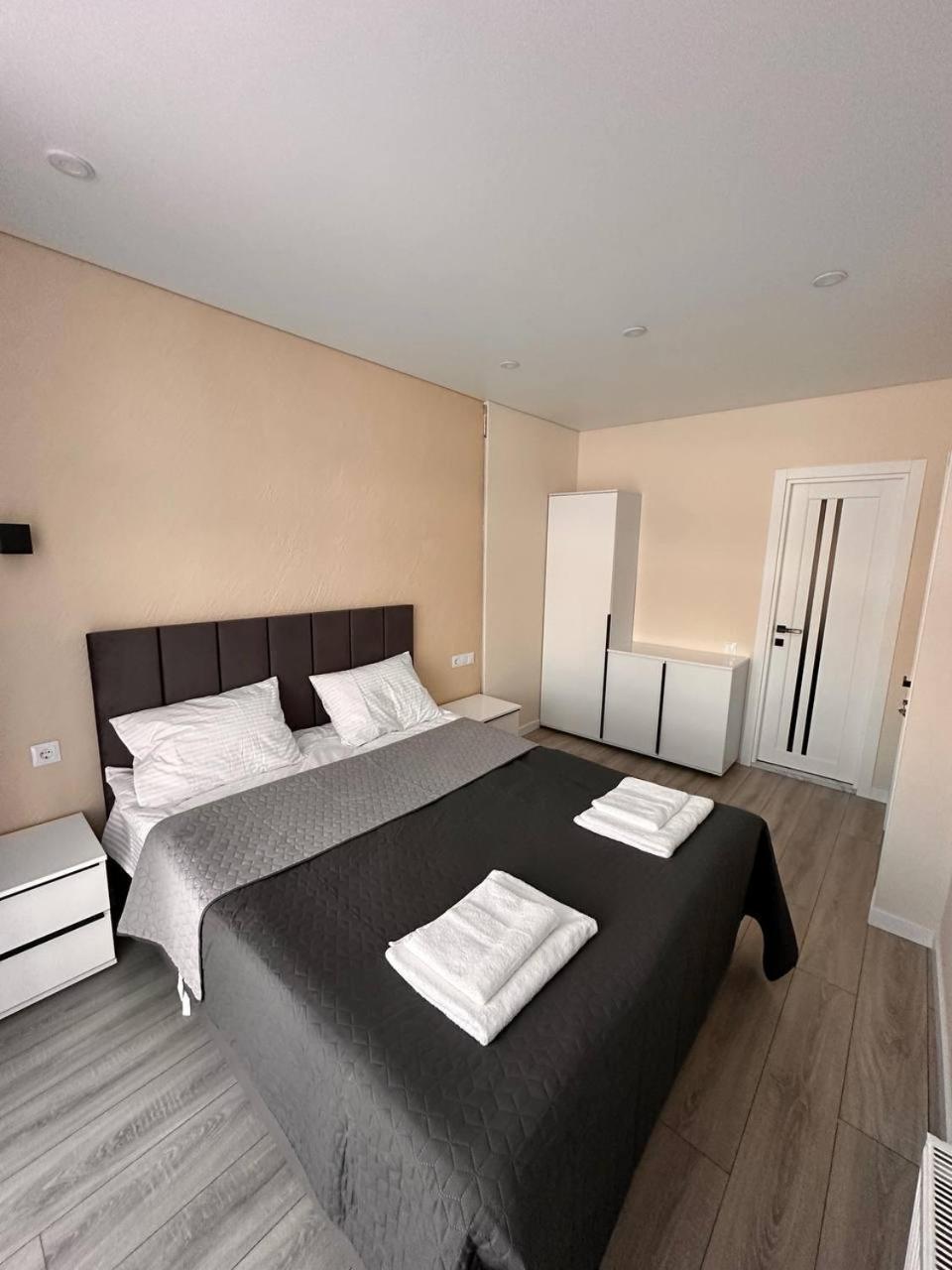 Park House Apartment Palyanytsya Bagian luar foto