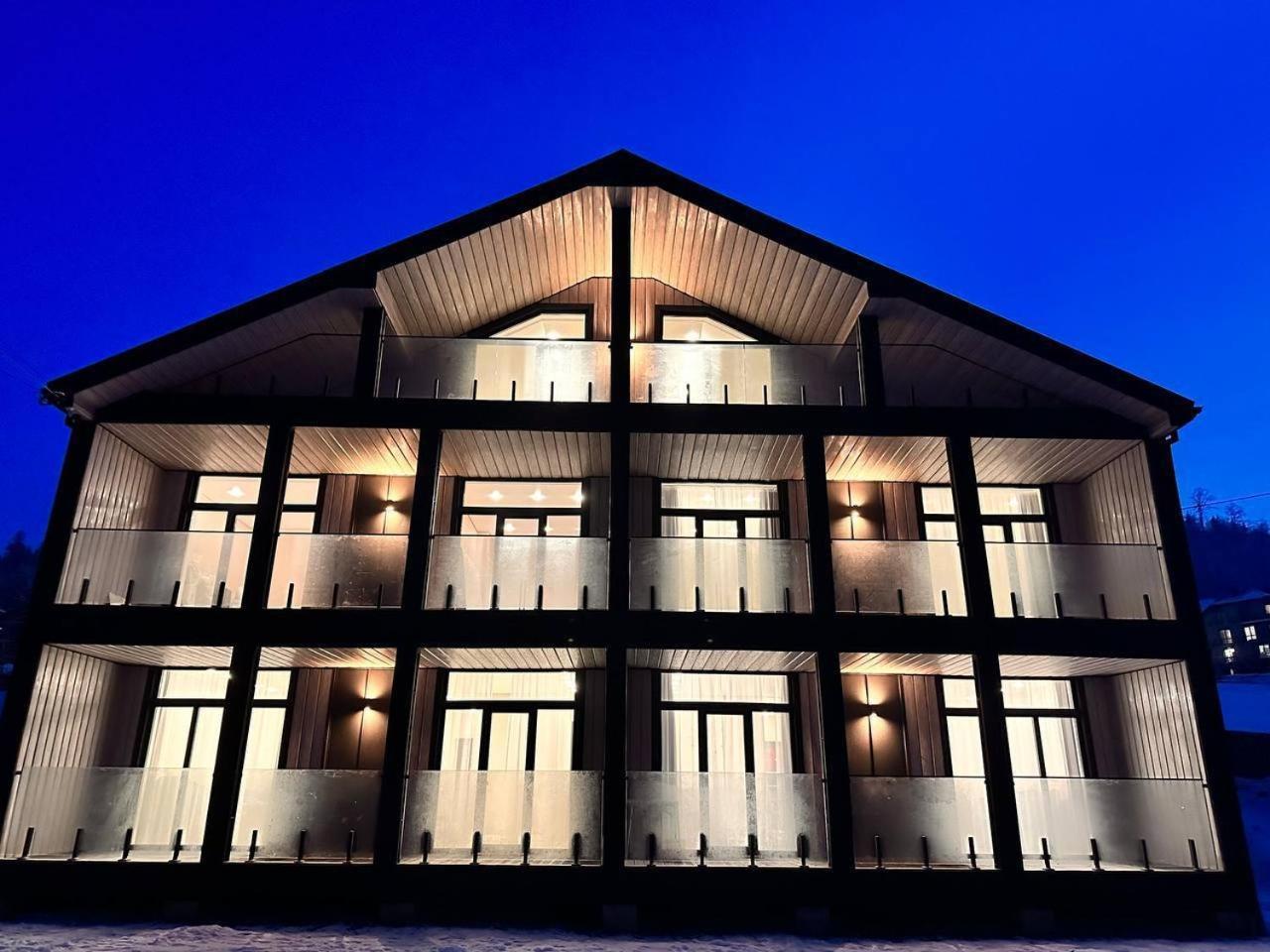 Park House Apartment Palyanytsya Bagian luar foto