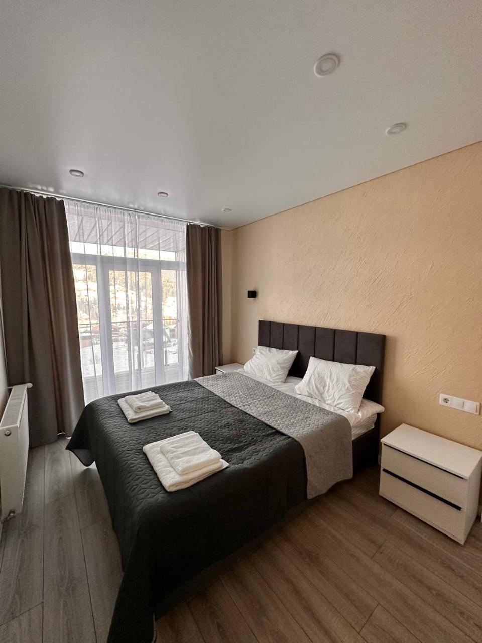 Park House Apartment Palyanytsya Bagian luar foto